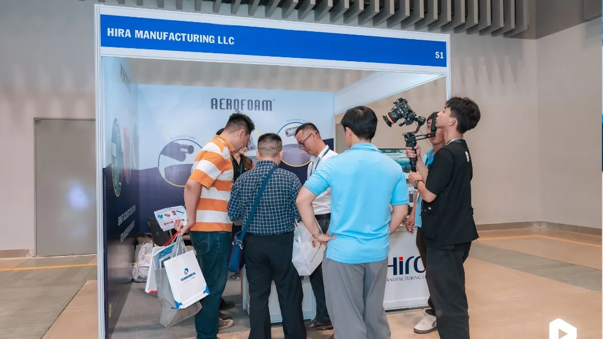 Máy quay của Right Media đặt trong nhà máy HIRA