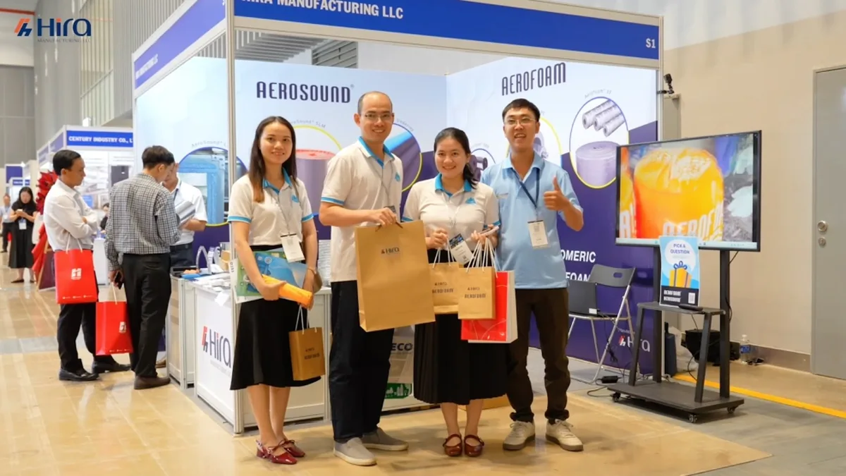 Hira Manufacturing booth at the industrial exhibition.