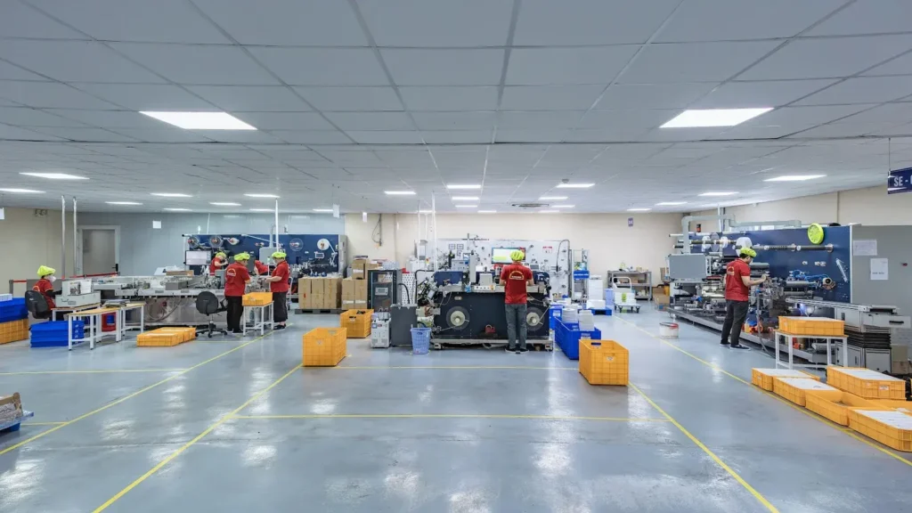 Toàn cảnh xưởng sản xuất của Nam Việt Group