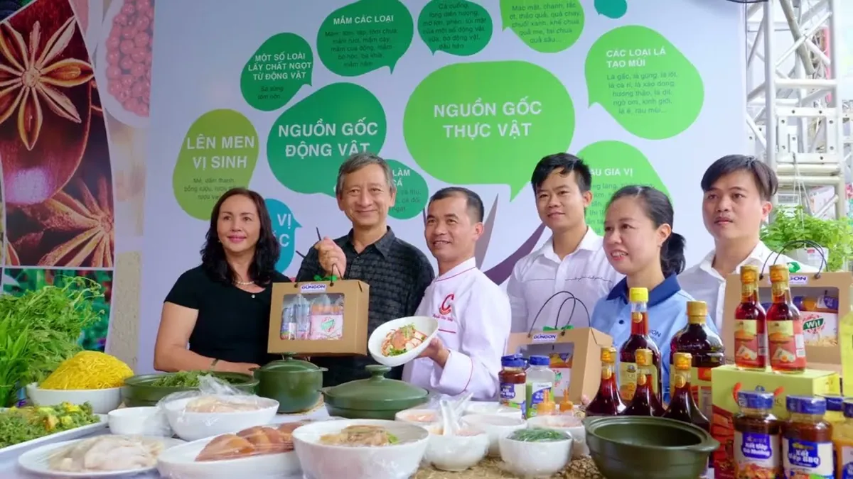 Corporate video for the spice industry: Tri Viet Phat team alongside spice groups.